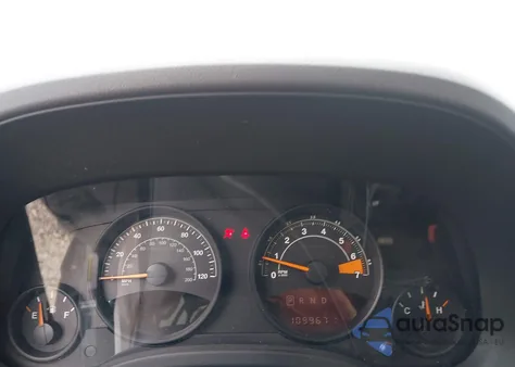 2017 Jeep Patriot Latitude 4X4 z USA, uszkodzony, nr VIN 1C4NJRFB6HD165619